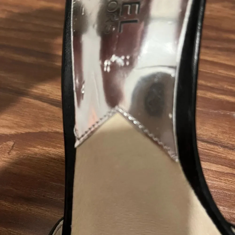 Michael Kors Black Peep Toe Snakeskin Ankle Cuff and Heel Size 8M - Picture 11 of 14